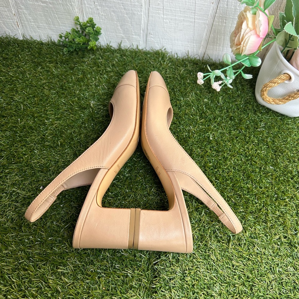 Stuart Weitzman 
Milla 55 Slingback Pump women 
495 Sz6 gently used
Golden Beige - Picture 10 of 16
